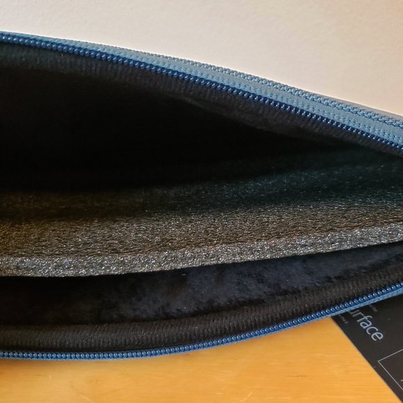 HEX Surface Pro 3 Sleeve - Picture 4 of 7